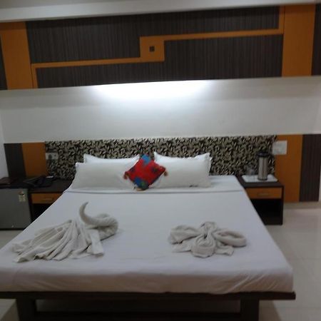 Hotel Grand Suites Indore Extérieur photo