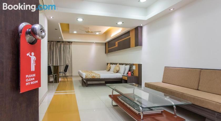Hotel Grand Suites Indore Extérieur photo