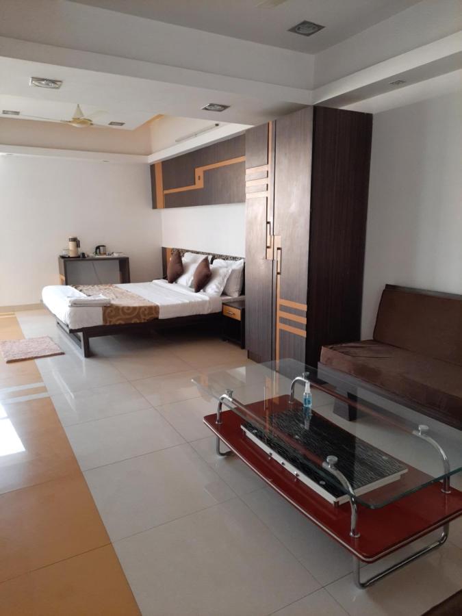 Hotel Grand Suites Indore Extérieur photo