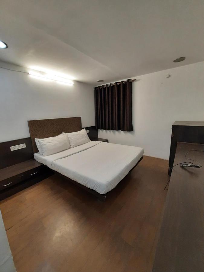 Hotel Grand Suites Indore Extérieur photo