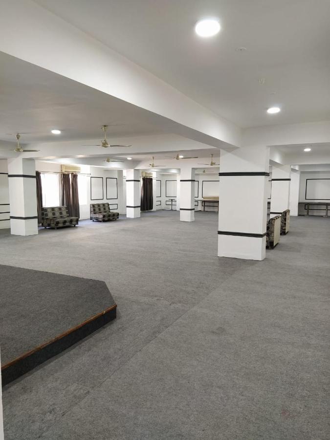 Hotel Grand Suites Indore Extérieur photo