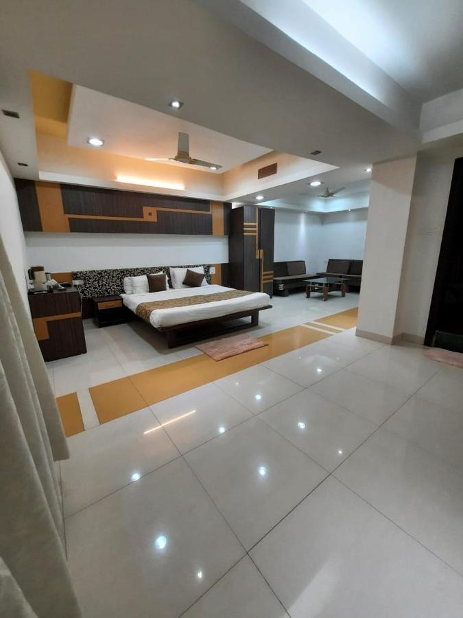Hotel Grand Suites Indore Extérieur photo